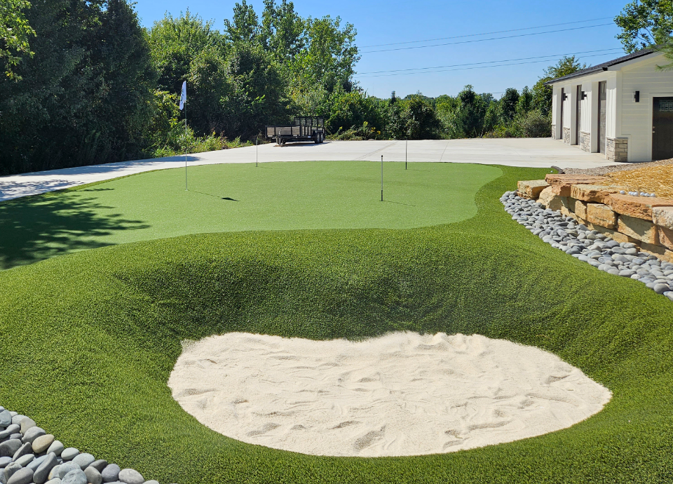 Synthetic Grass Putting Green with Real Sand Bunker